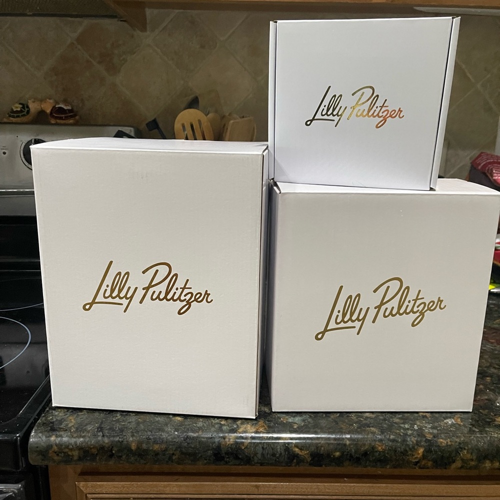 Lilly Pullitzer wine tumblers, bottle chiller, napkins NWT